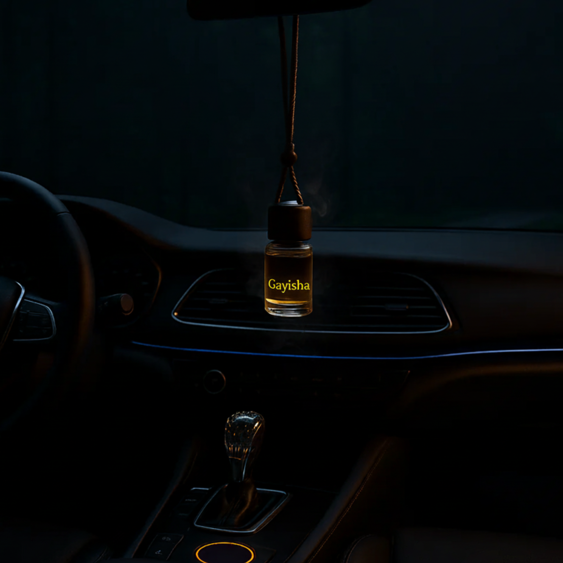 Luxury car diffuser with hookah scent – essential oil blend of vanilla, cedarwood & tobacco